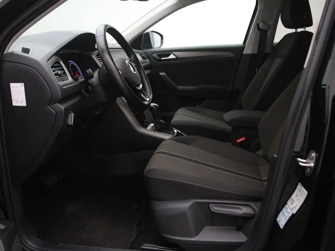 Volkswagen T-Roc 2022, photo 4/10