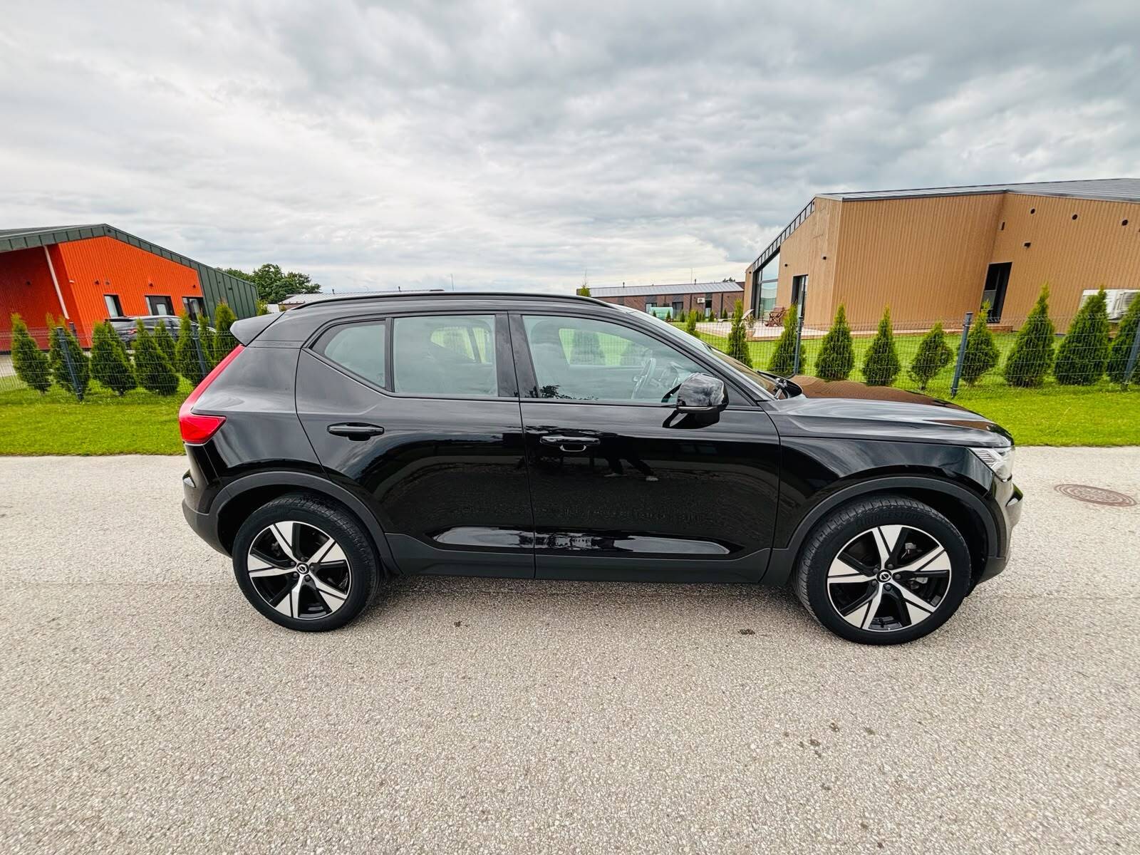 Volvo XC40 2022, kuva 7/10