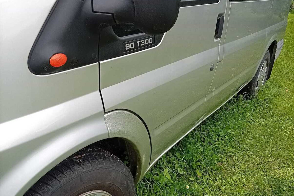 Ford Transit, 2004, 2.4, 66 kW, дизель, автомат, задний привод