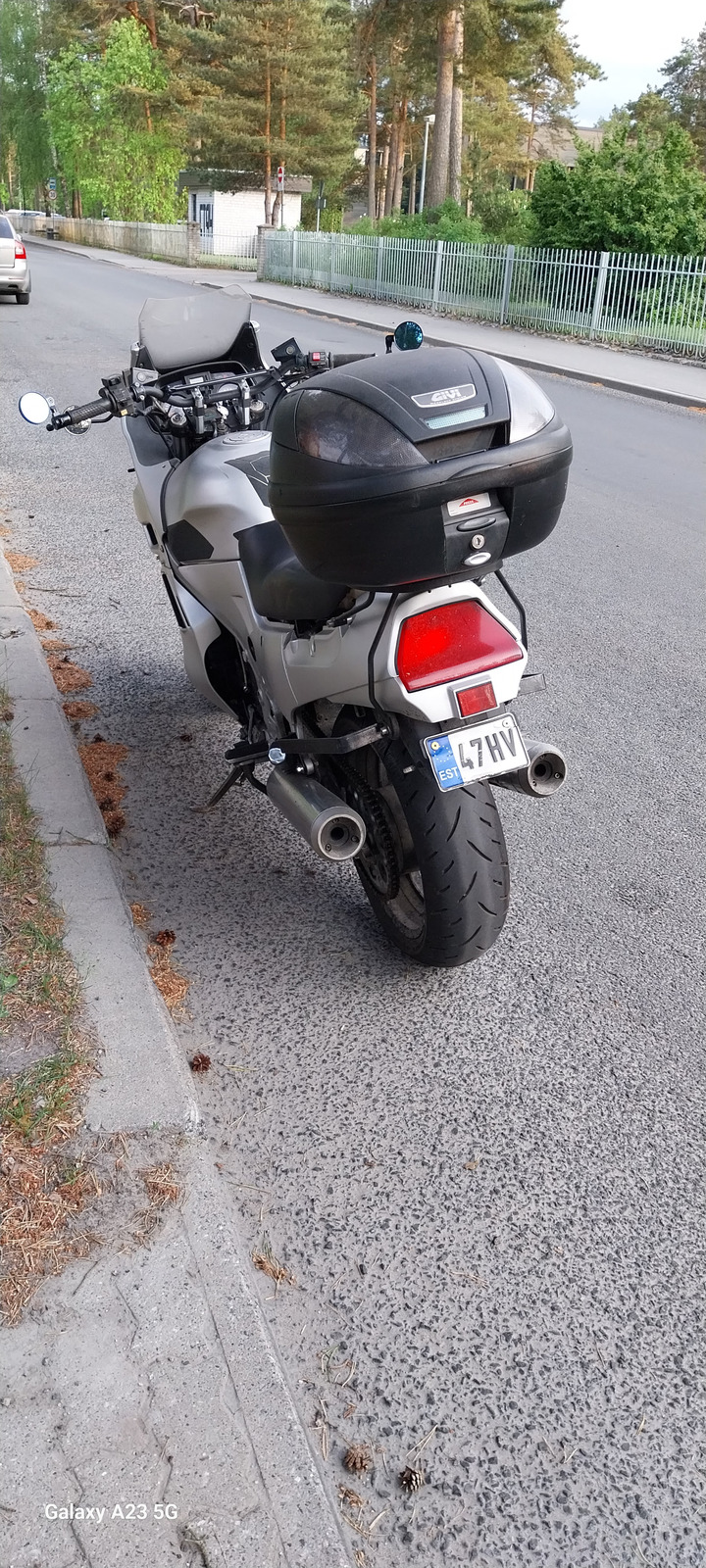 Suzuki GSX 1100F 1996, kuva 3/3