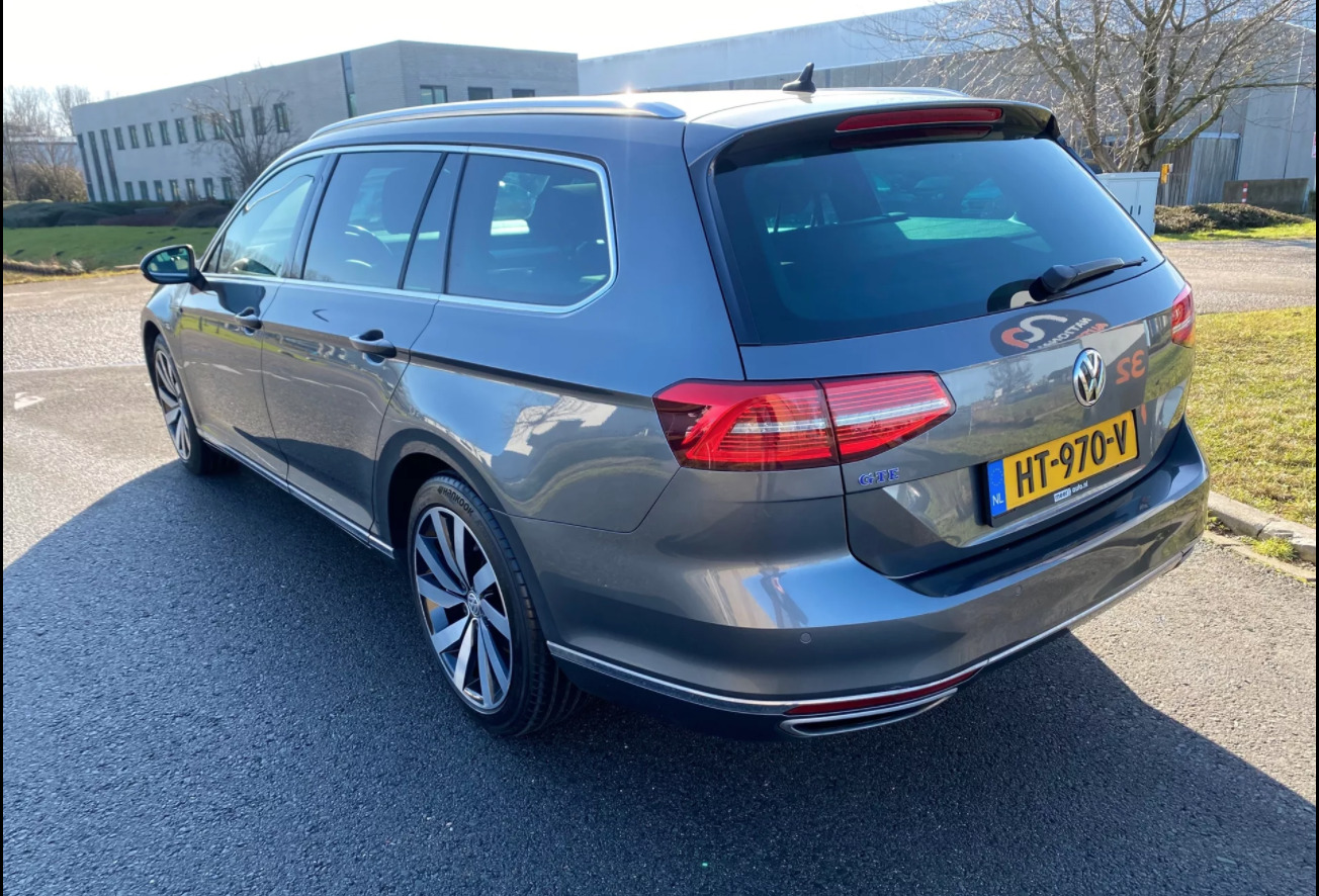 Volkswagen Passat Variant 2015, photo 7/8