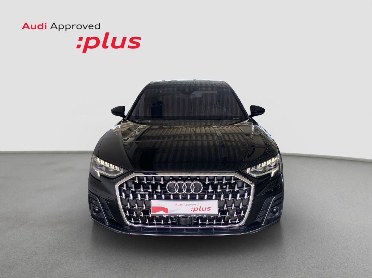 Audi A8 2022, photo 4/15
