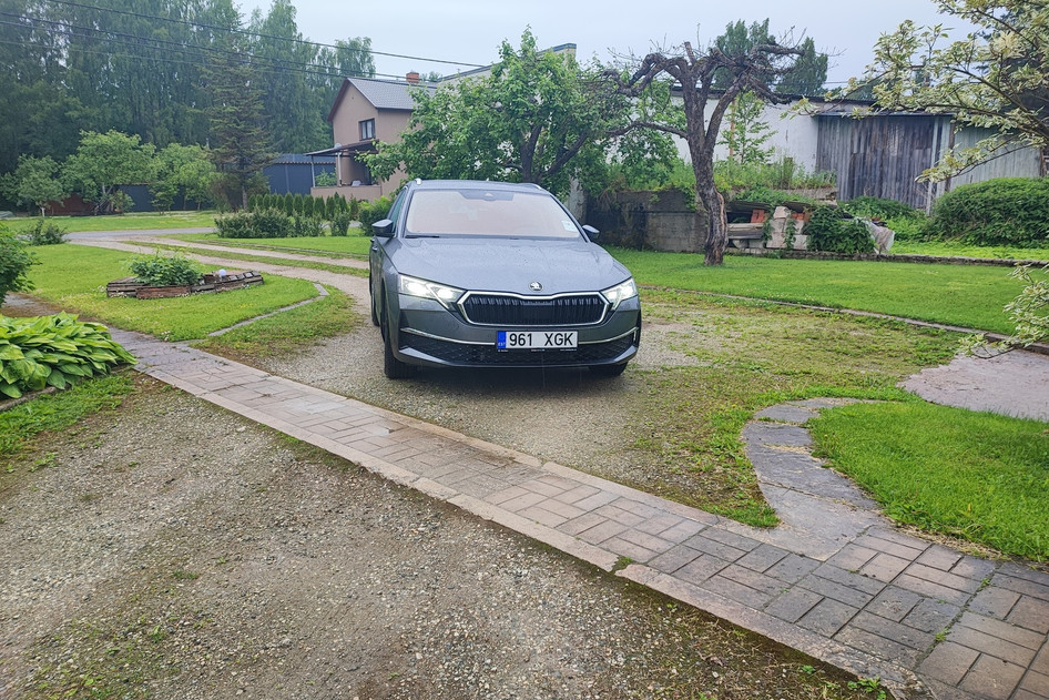 Škoda Octavia, 2024, 1.5, 110 kW, hübriid (bensiin/elekter), automaat, esivedu