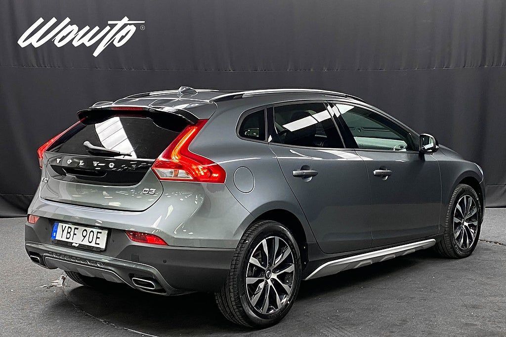Volvo V40 Cross Country 2019, photo 4/21