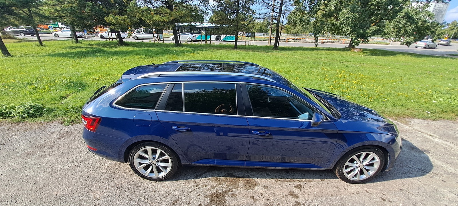 Škoda Superb 2016, photo 6/11