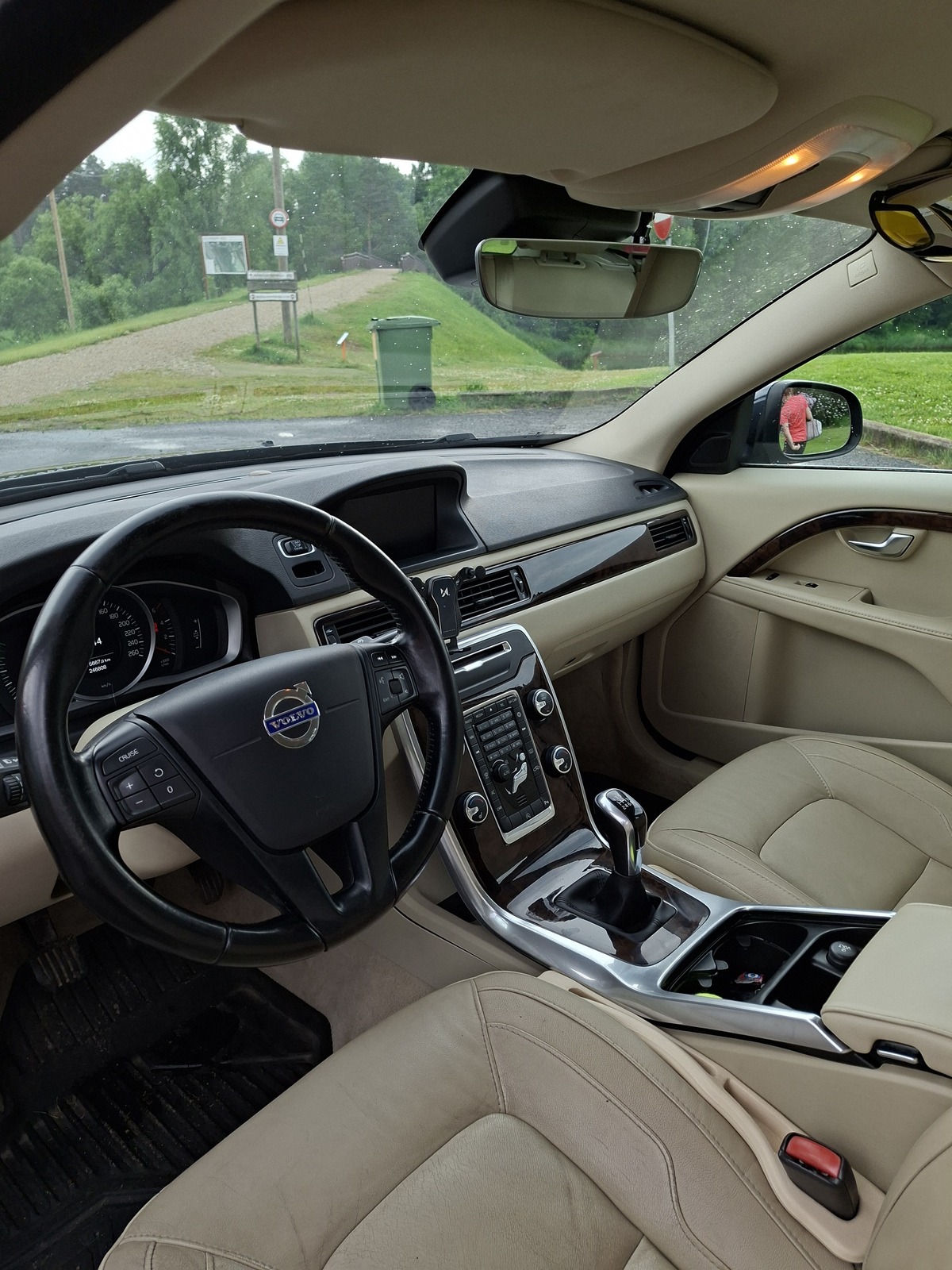 Volvo V70 2015, photo 4/18