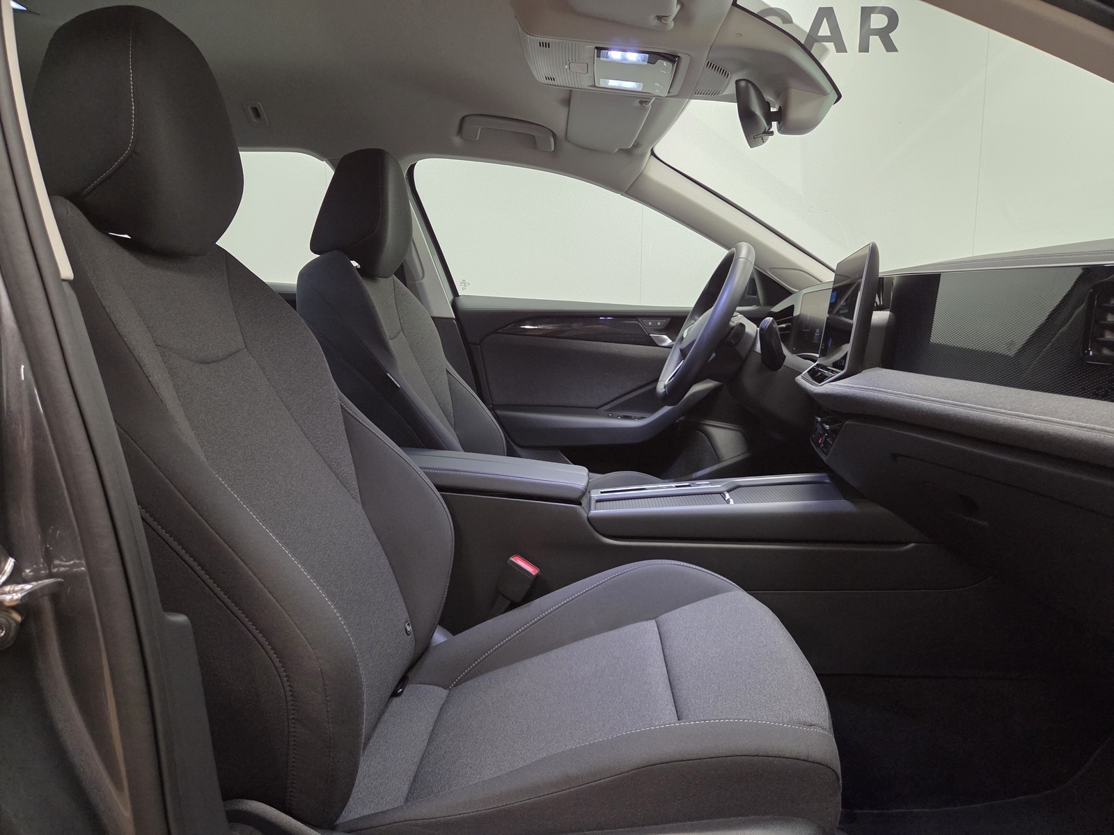 Volkswagen Passat City 2024, photo 7/22