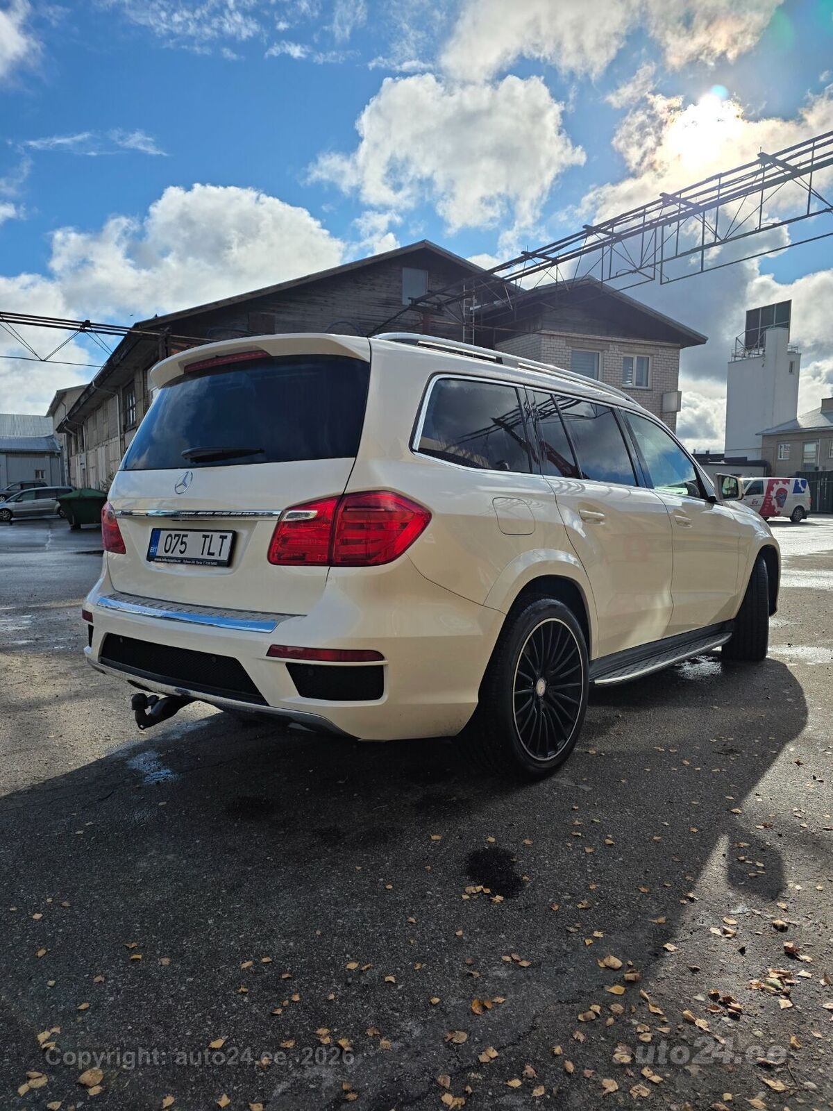 Mercedes-Benz GL 350 2015, kuva 2/7