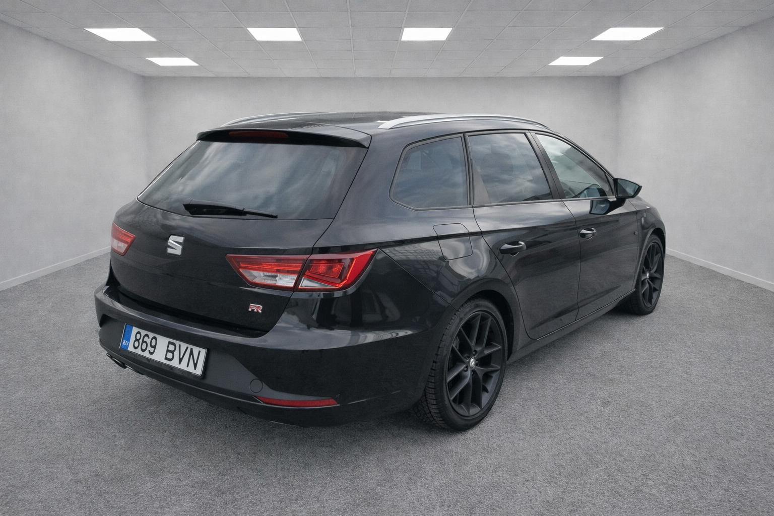 SEAT Leon ST FR 2.0 Tdi 110kW 2014, kuva 7/31