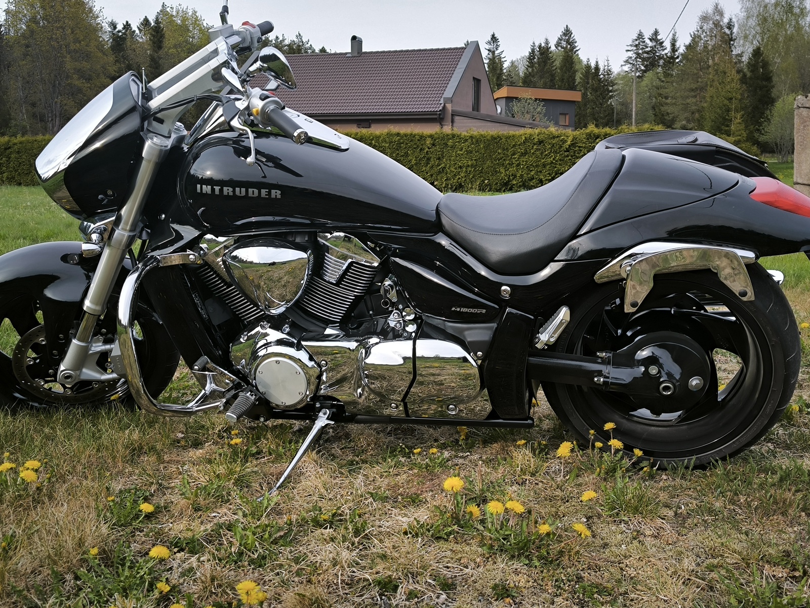 Suzuki Intruder 2016, kuva 3/12
