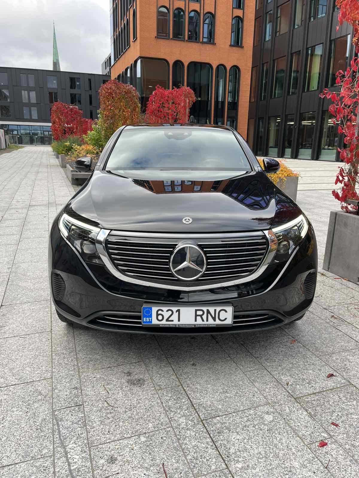 Mercedes-Benz EQC 2020, kuva 2/28