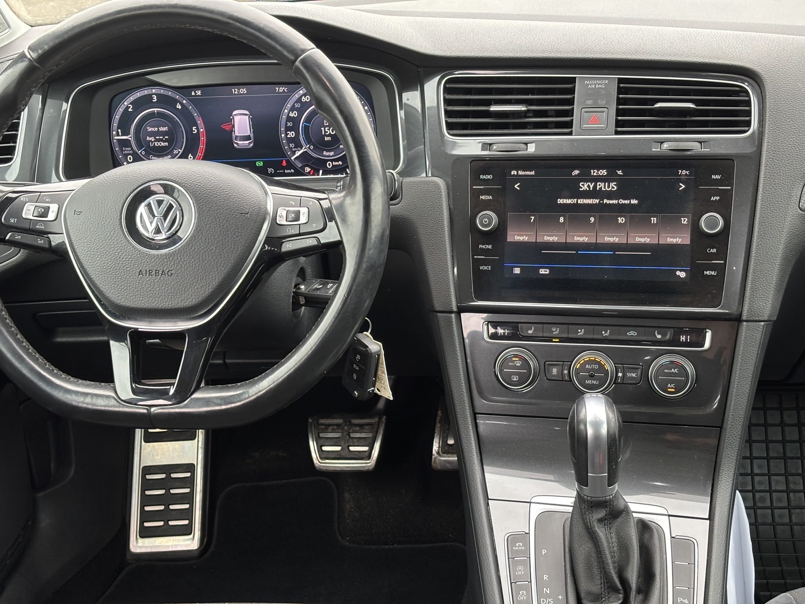 Volkswagen Golf 2017, photo 6/10