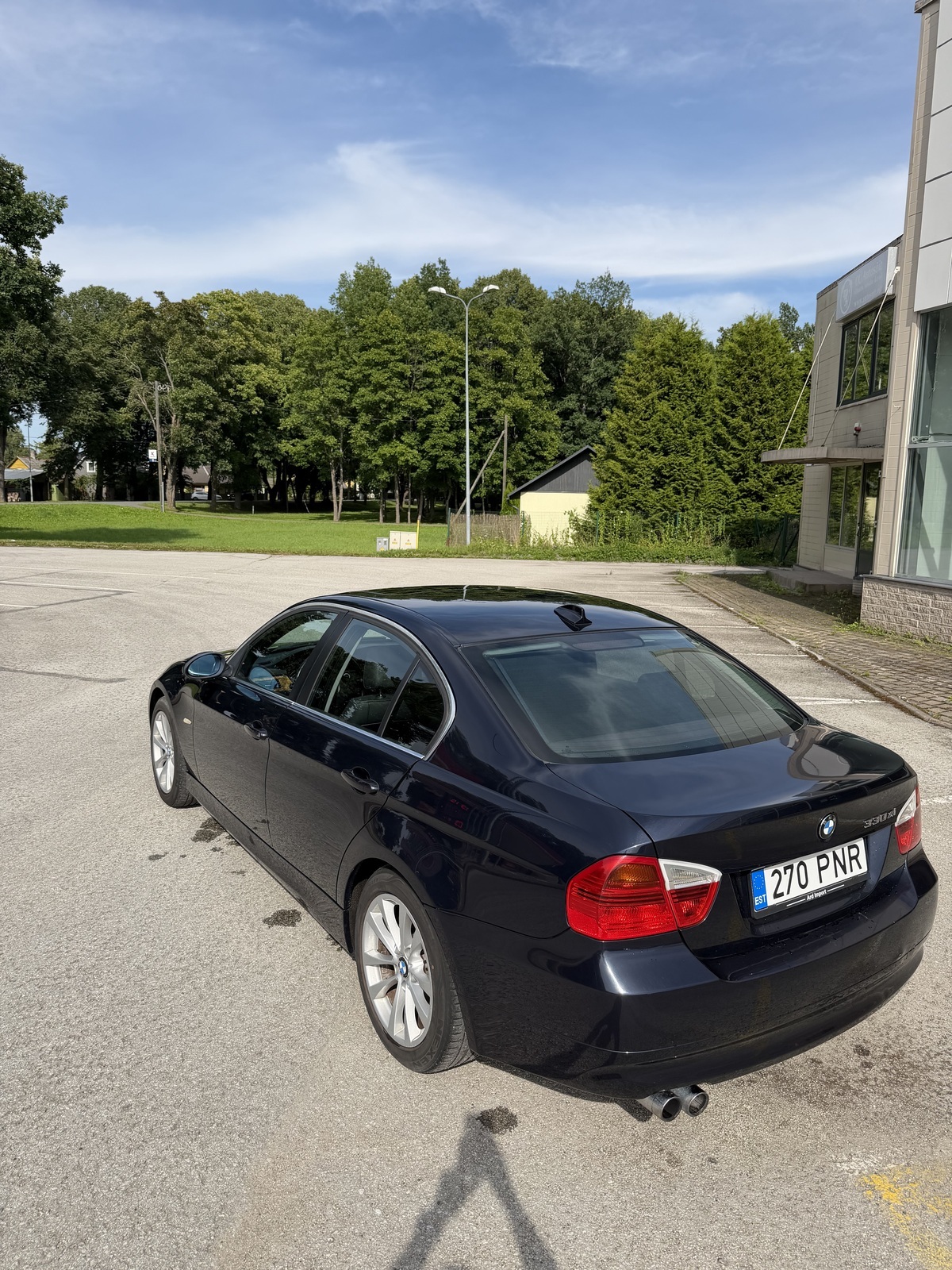 BMW 330 2005, photo 2/13