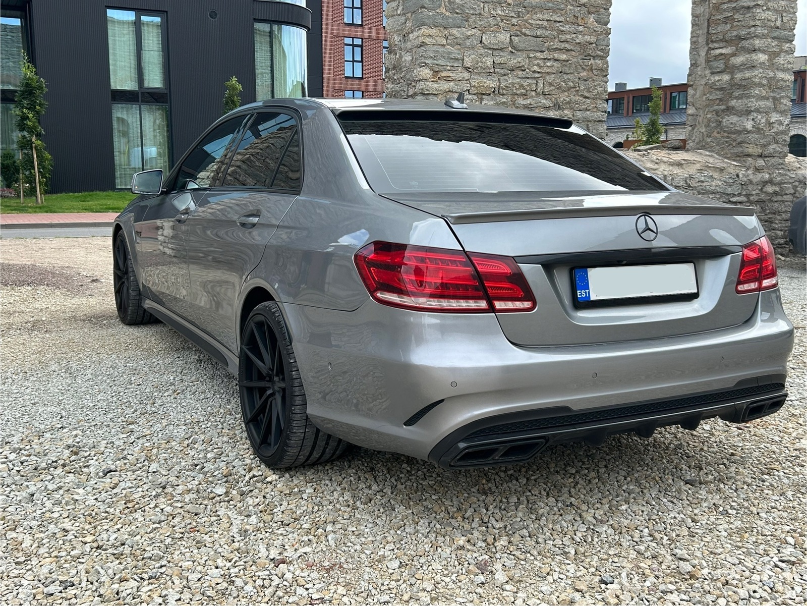 Mercedes-Benz E 63 AMG 2013, kuva 7/14