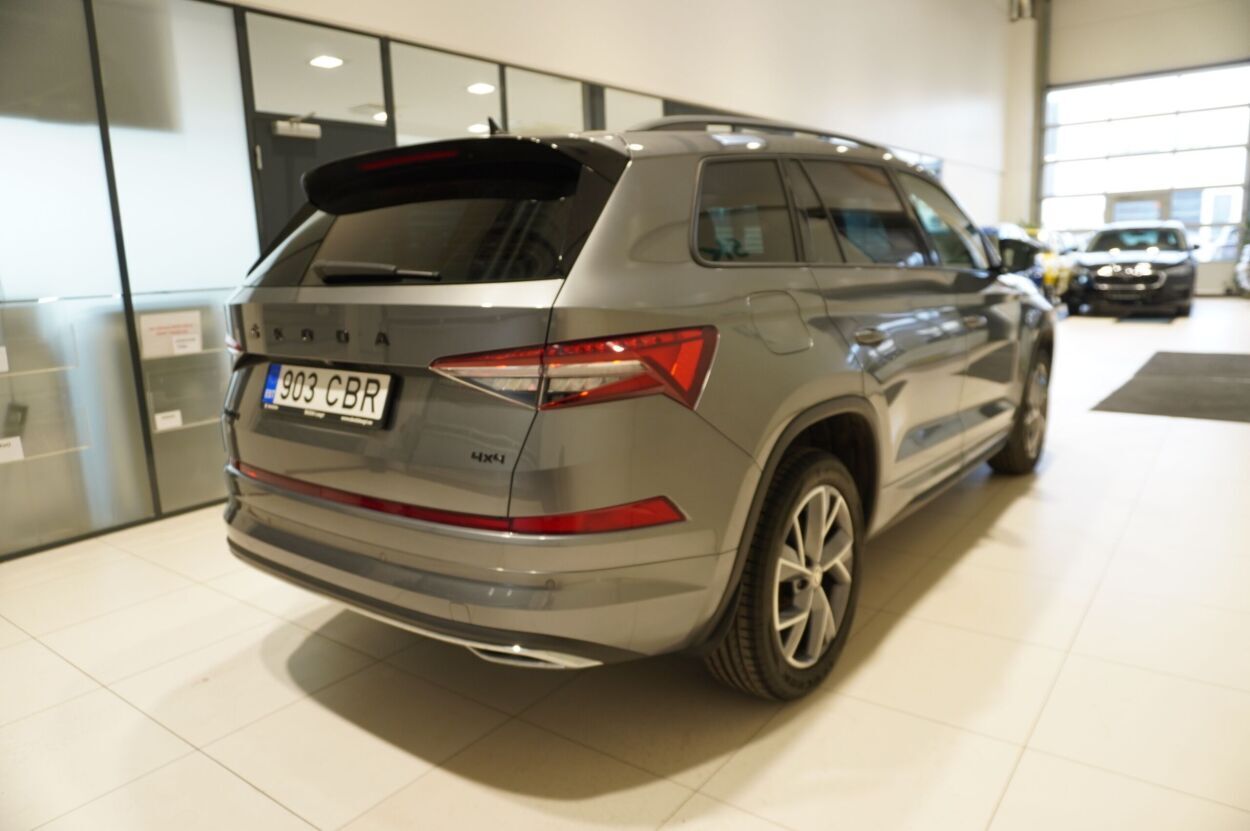 Škoda Kodiaq 2022, photo 3/10