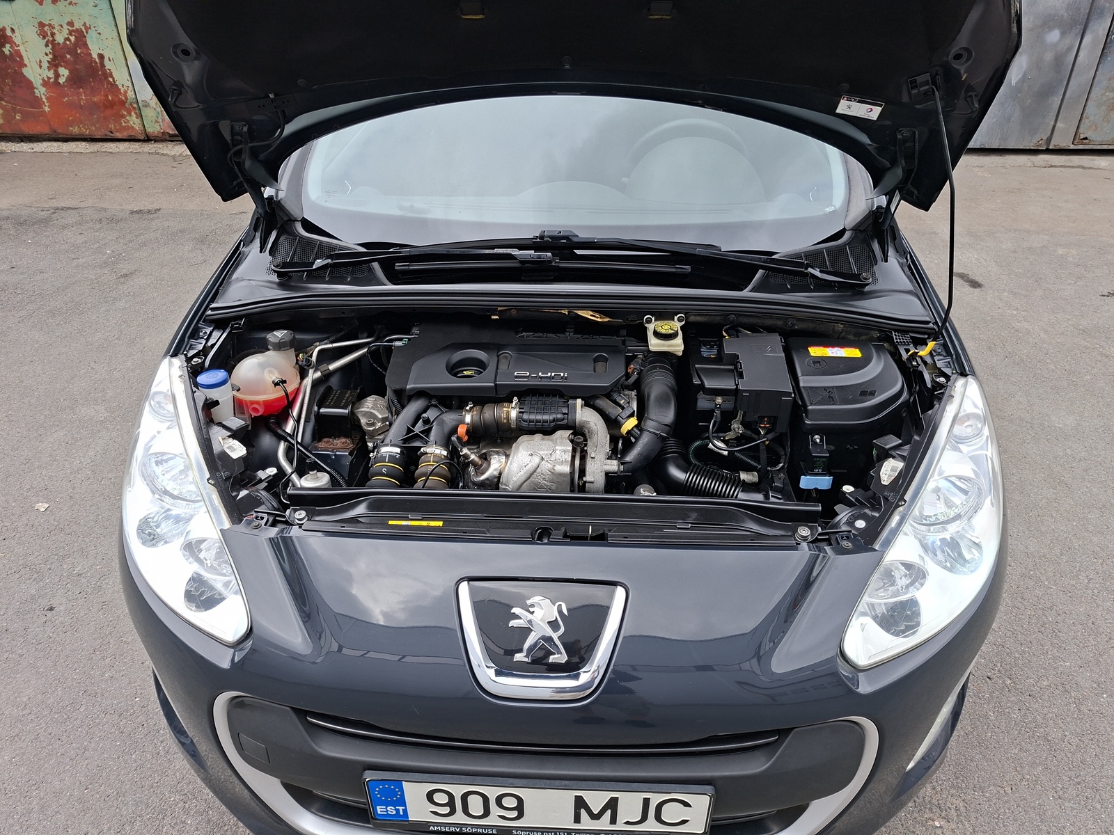 Peugeot 308 2013, photo 6/7