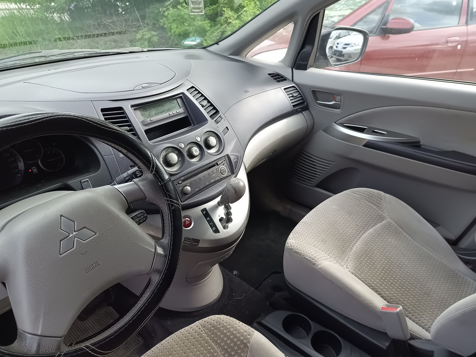 Mitsubishi Grandis 2005, photo 6/9