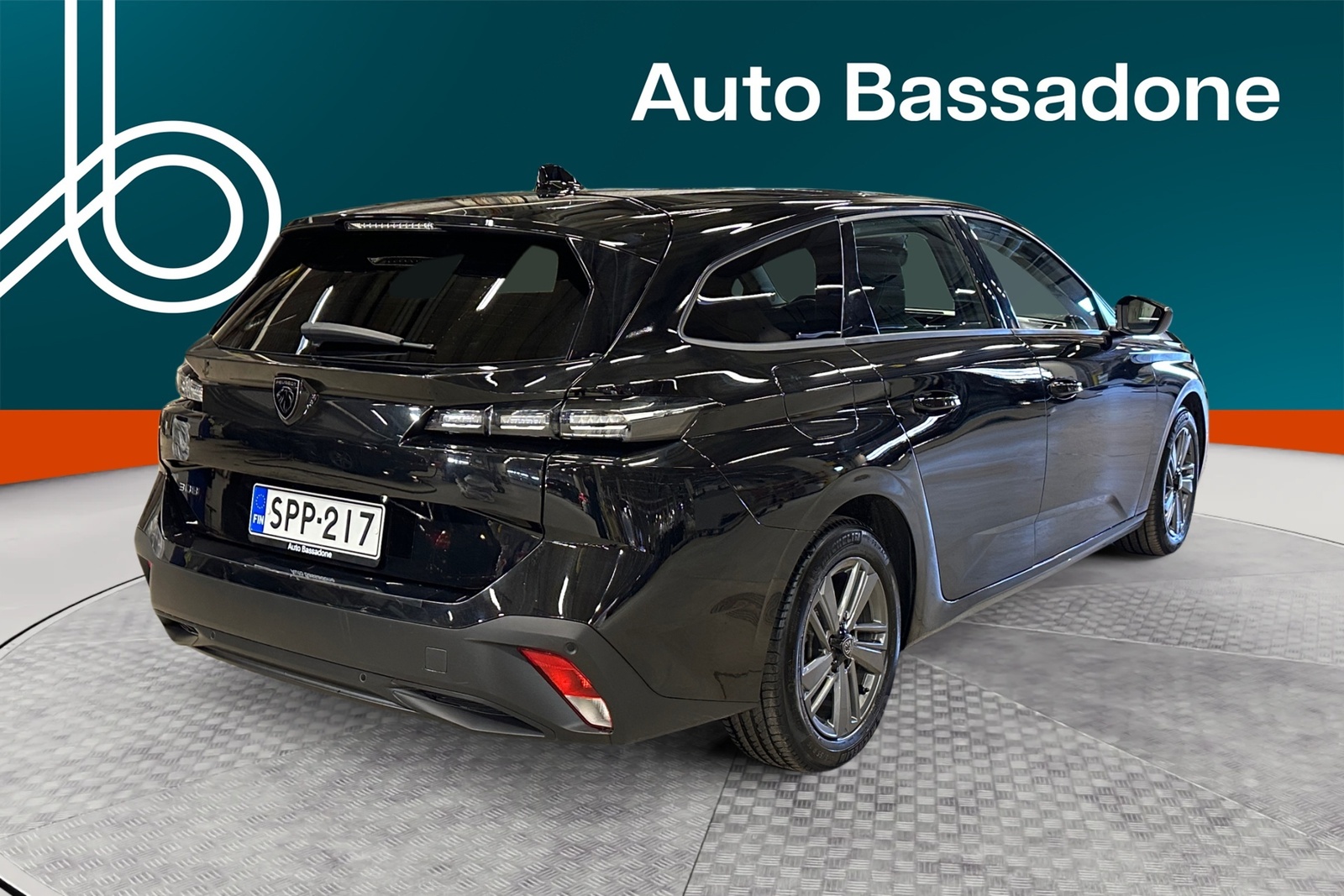 Peugeot 308 2023, photo 4/10