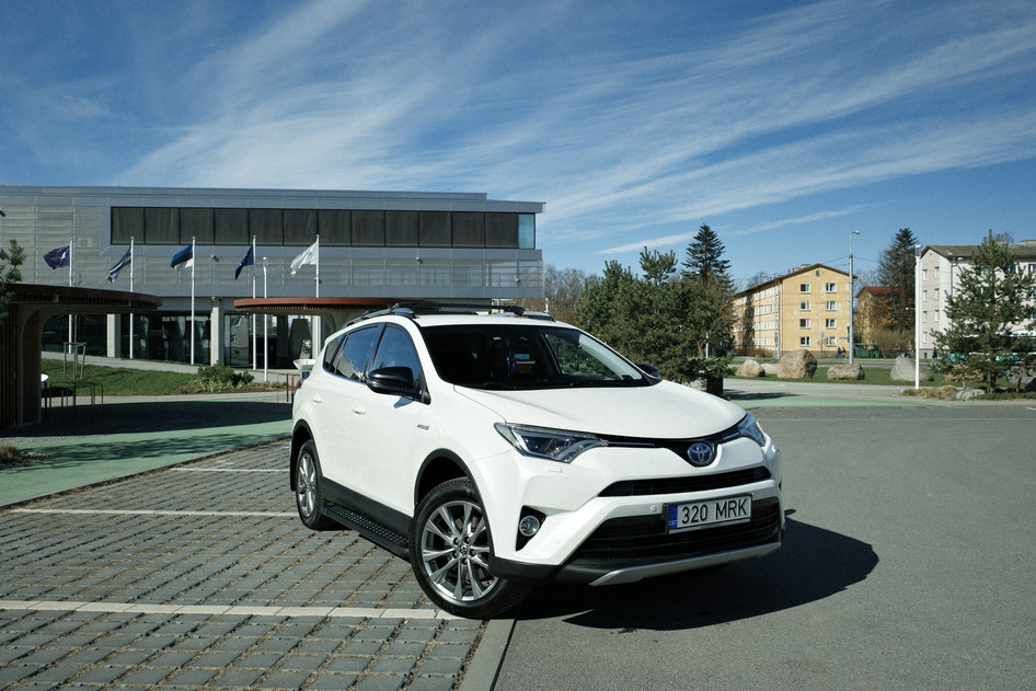 Toyota RAV4, 2017, 2.5, 114 kW, hübriid (bensiin/elekter), automaat, nelikvedu