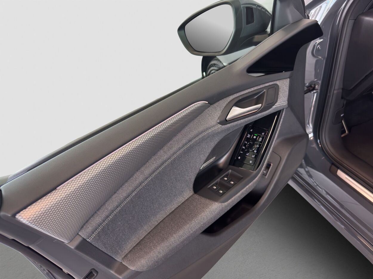 Audi A6 e-tron 2025, photo 7/10