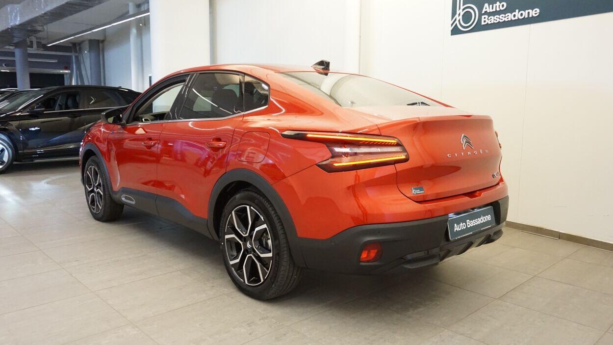 Citroën C4 X 2023, photo 4/10