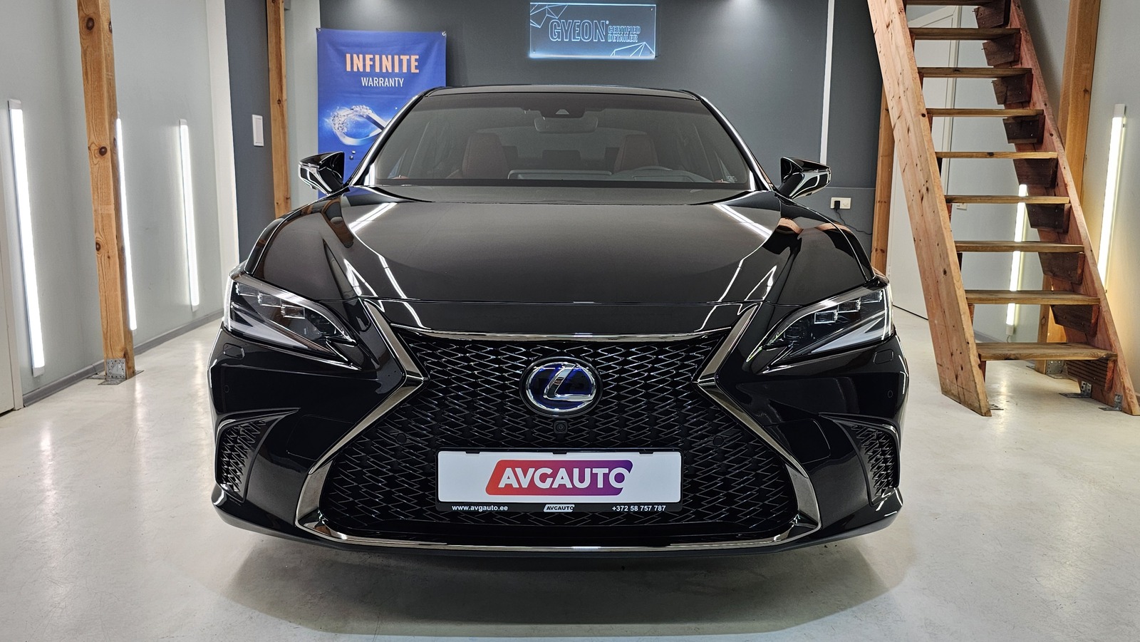 Lexus ES 300h F-Sport S Mark Levinson 2.5 131kW