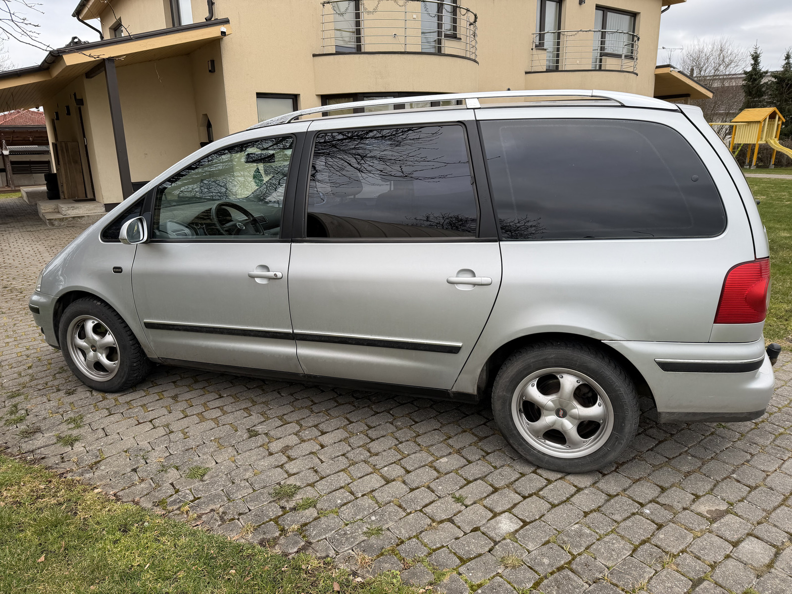 Volkswagen Sharan 2006, kuva 3/10