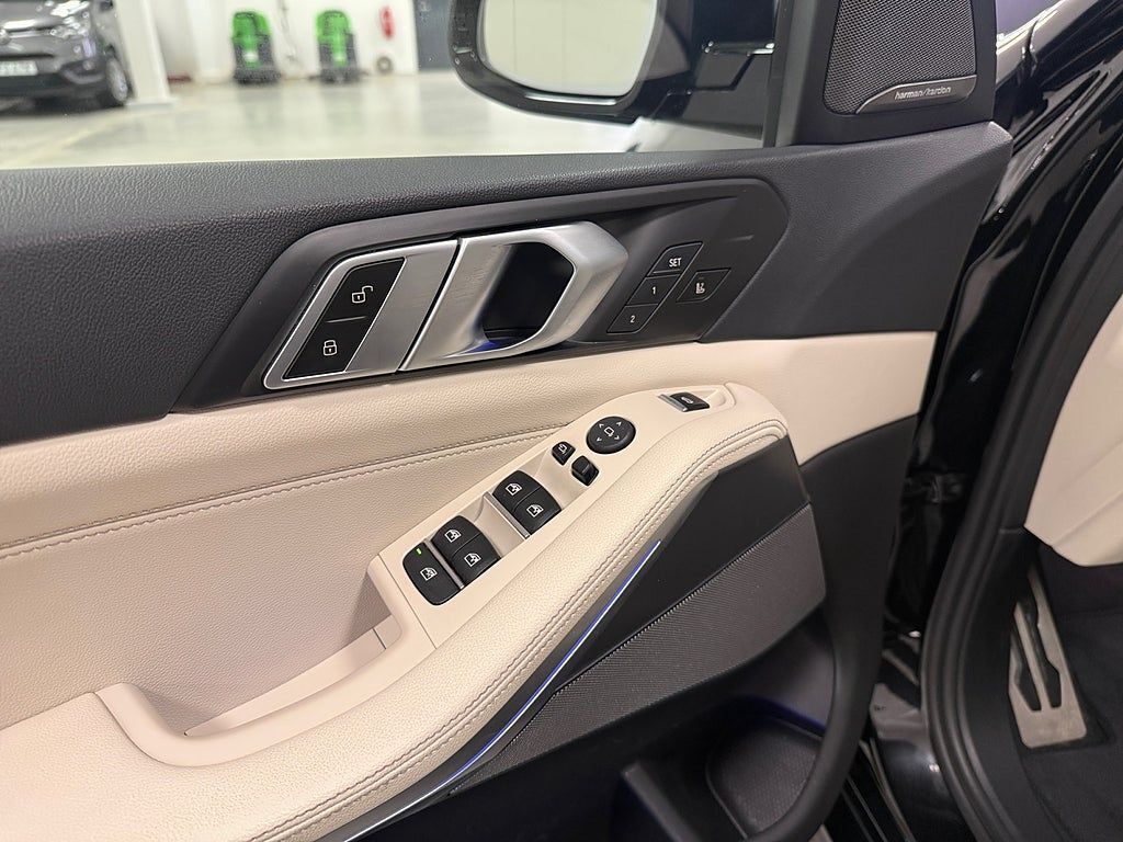 BMW X5 2019, photo 7/30