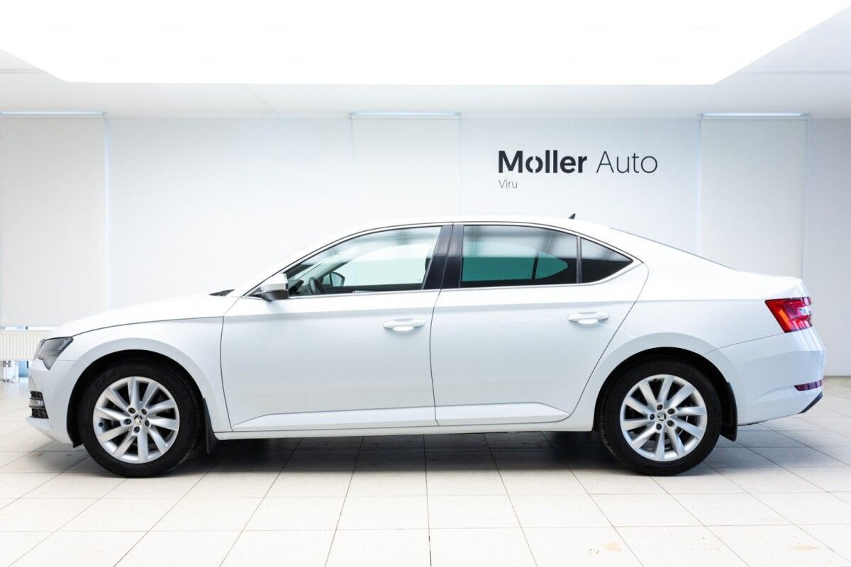 Škoda Superb 2020, kuva 7/28