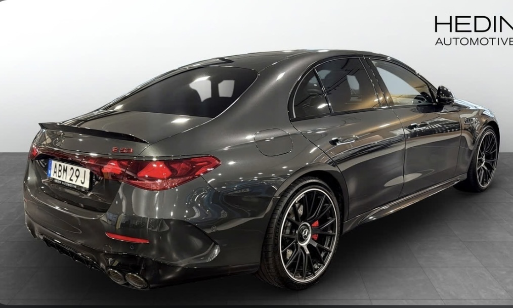 Mercedes-AMG AMG 53 HYBRID 4MATIC+ SEDAN 2025, photo 2/5