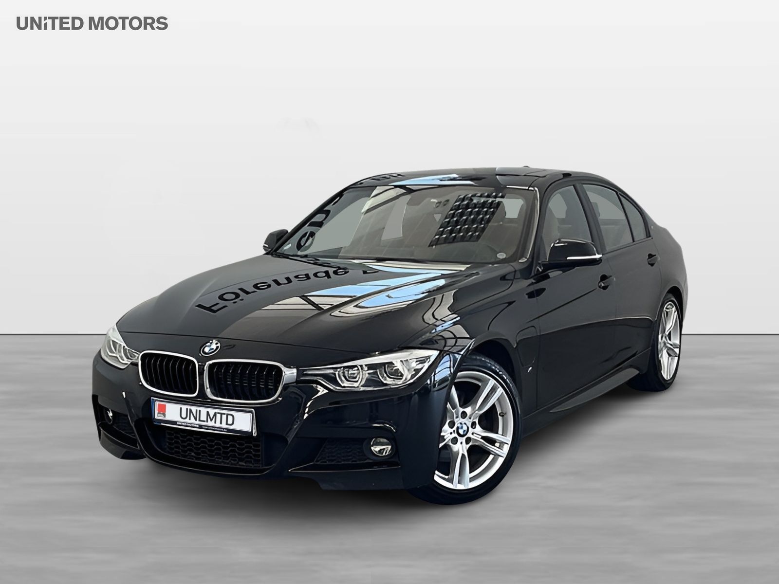 BMW 330 Sedan M Sport Nav Head-Up Taklucka Backkamera 0kW