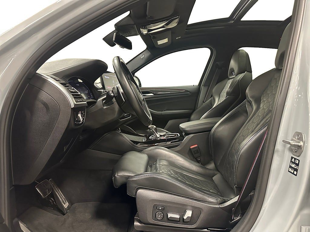BMW X4 2021, kuva 6/18