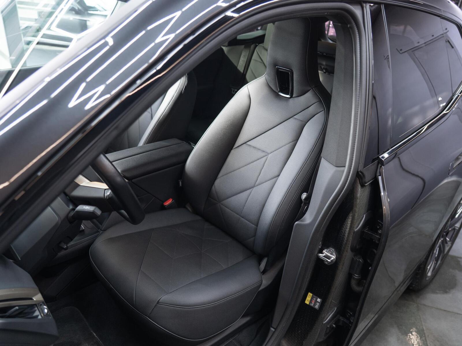 BMW iX xDrive 40 Sportpakett 240kW 2021, photo 4/16