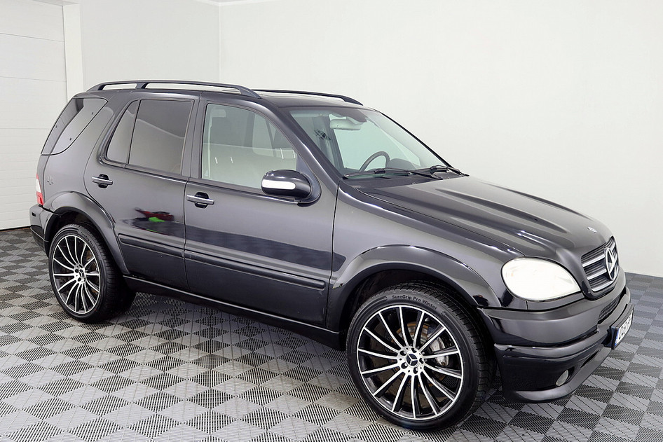 Mercedes-Benz ML 55 AMG, 2006, 5.4, 255 kW, petrol, automatic, four-wheel drive