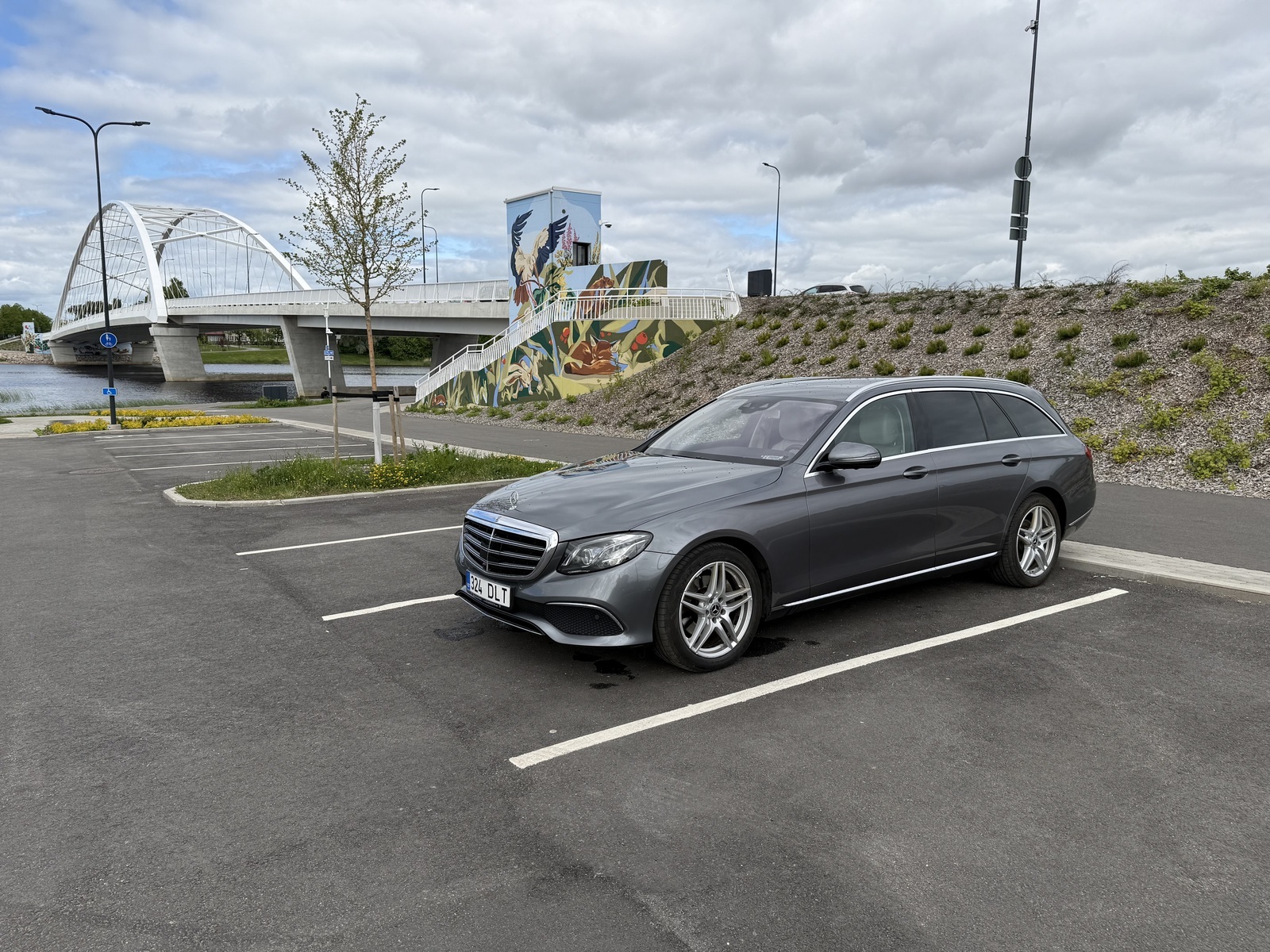 Mercedes-Benz E 220 2018, photo 2/23