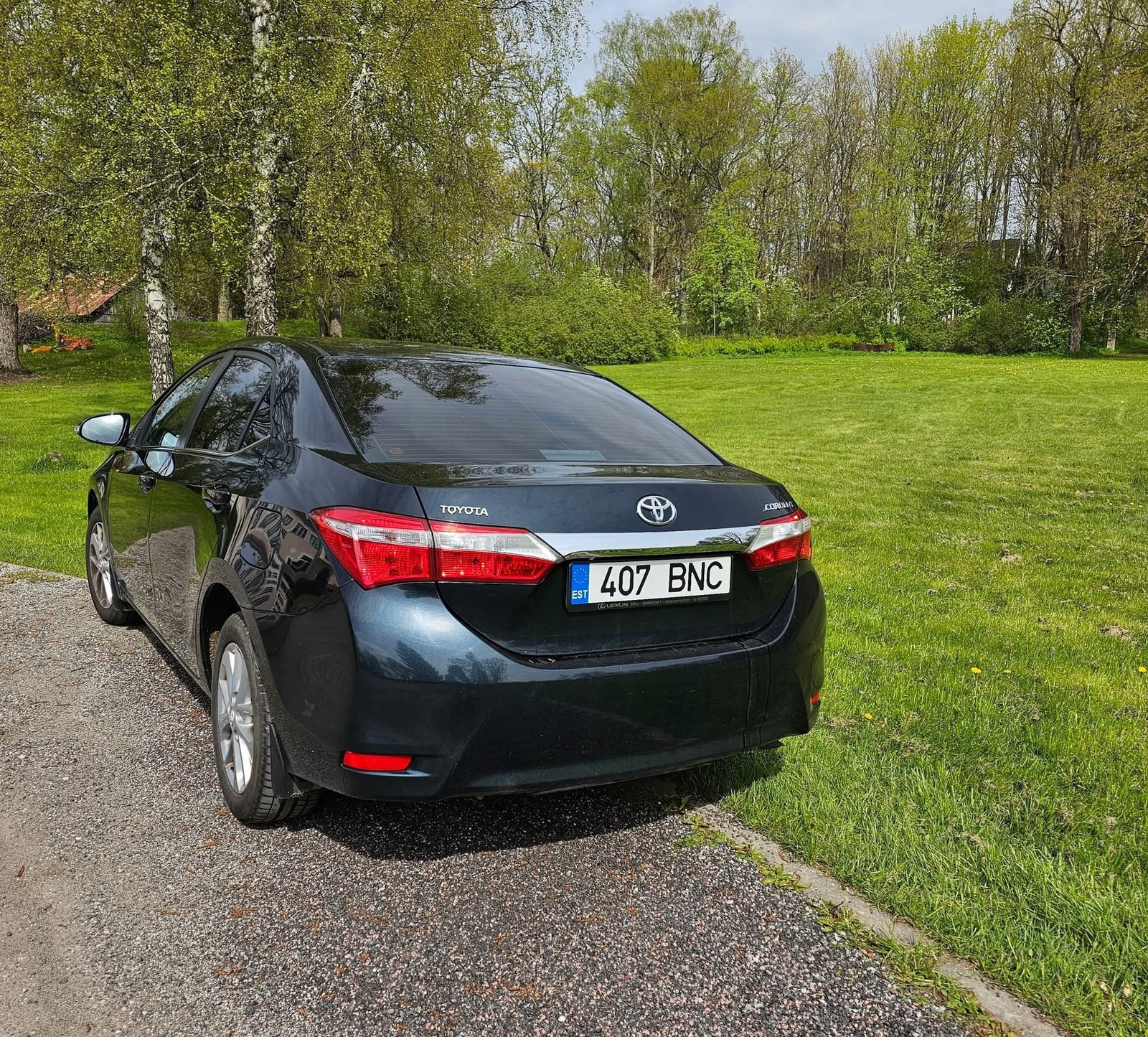 Toyota Corolla 2015, photo 2/8