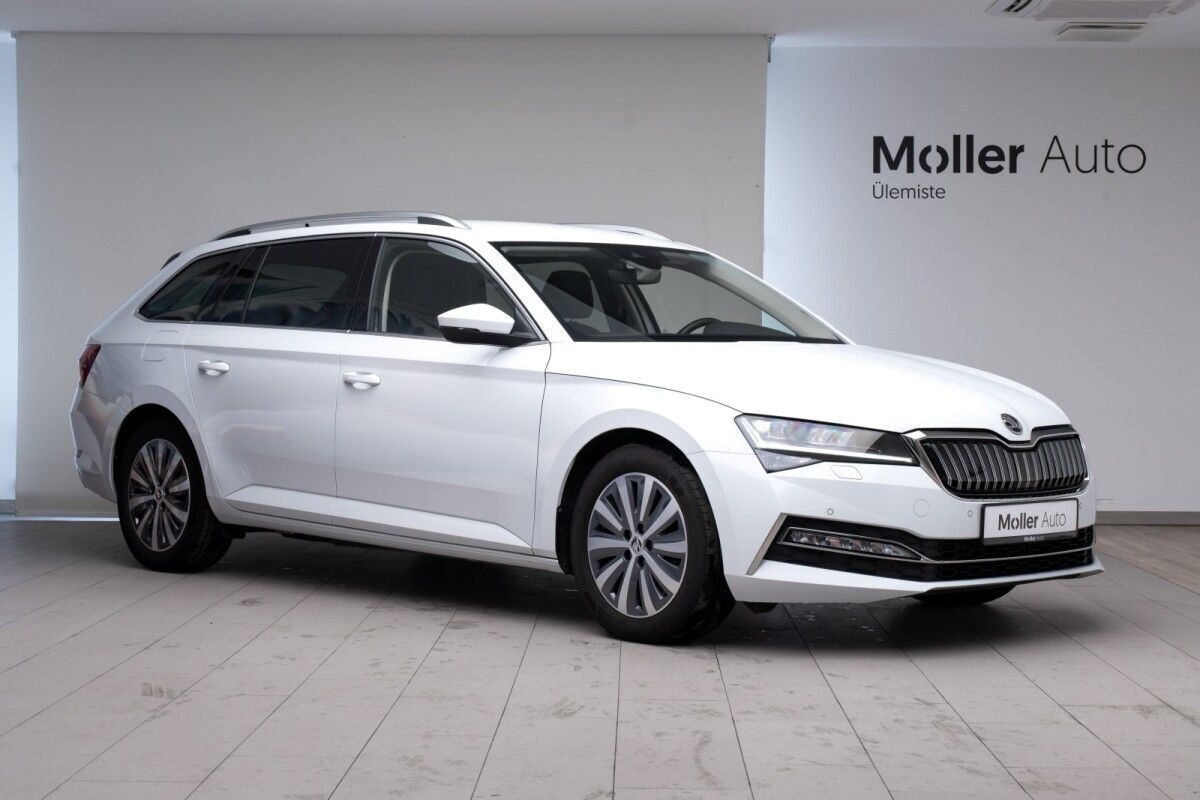 Škoda Superb 2022, kuva 2/10