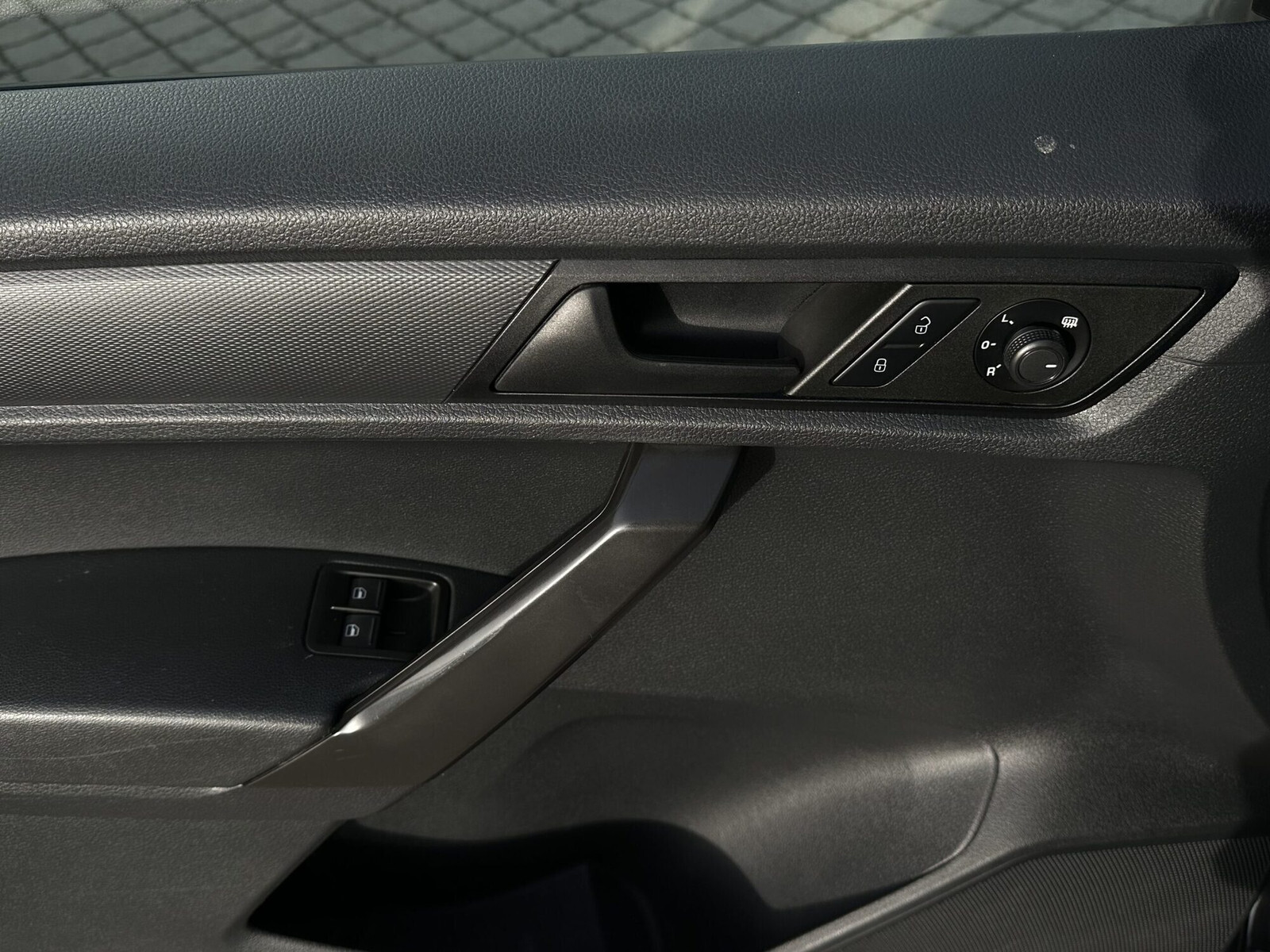 Volkswagen Caddy 2016, photo 5/17