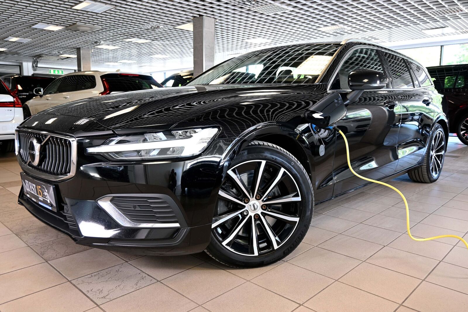 Volvo V60 2022, photo 4/18