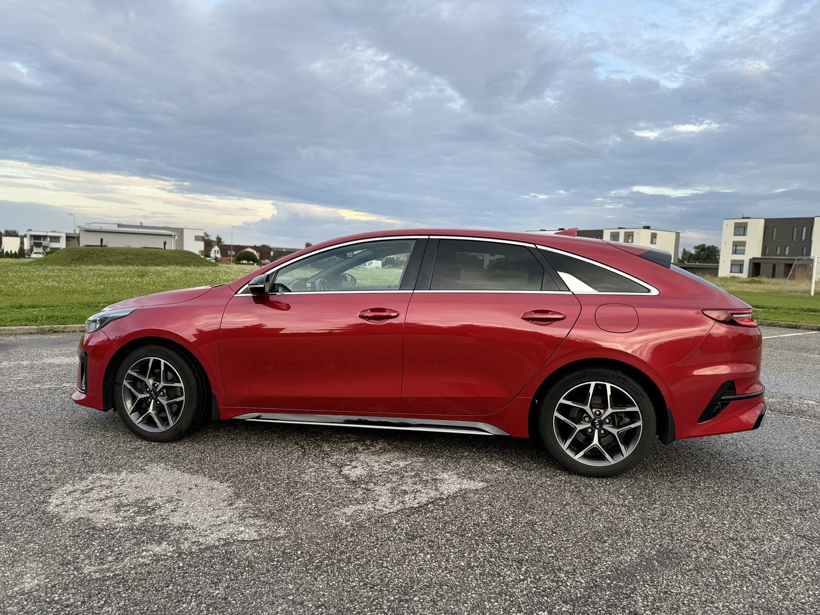 Kia pro cee'd / ProCeed 2019, photo 2/12