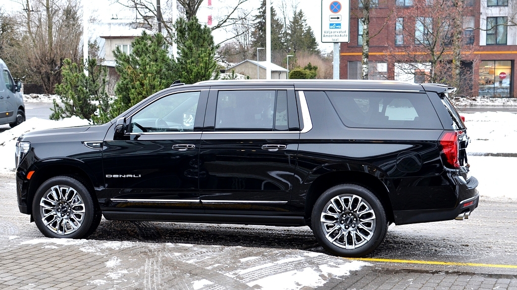 GMC Yukon 2023, photo 4/10