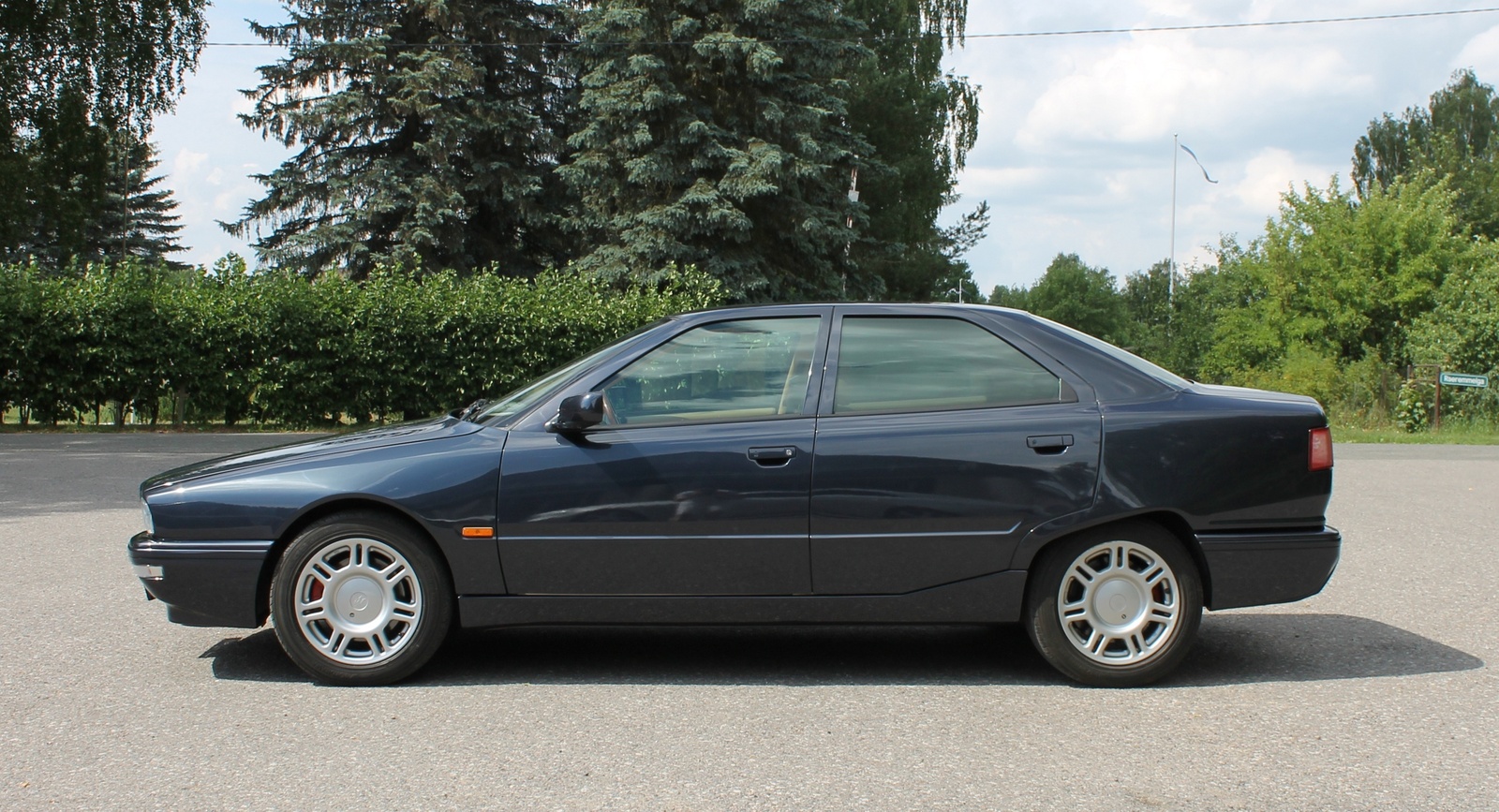 Maserati Quattroporte 1996, photo 2/10