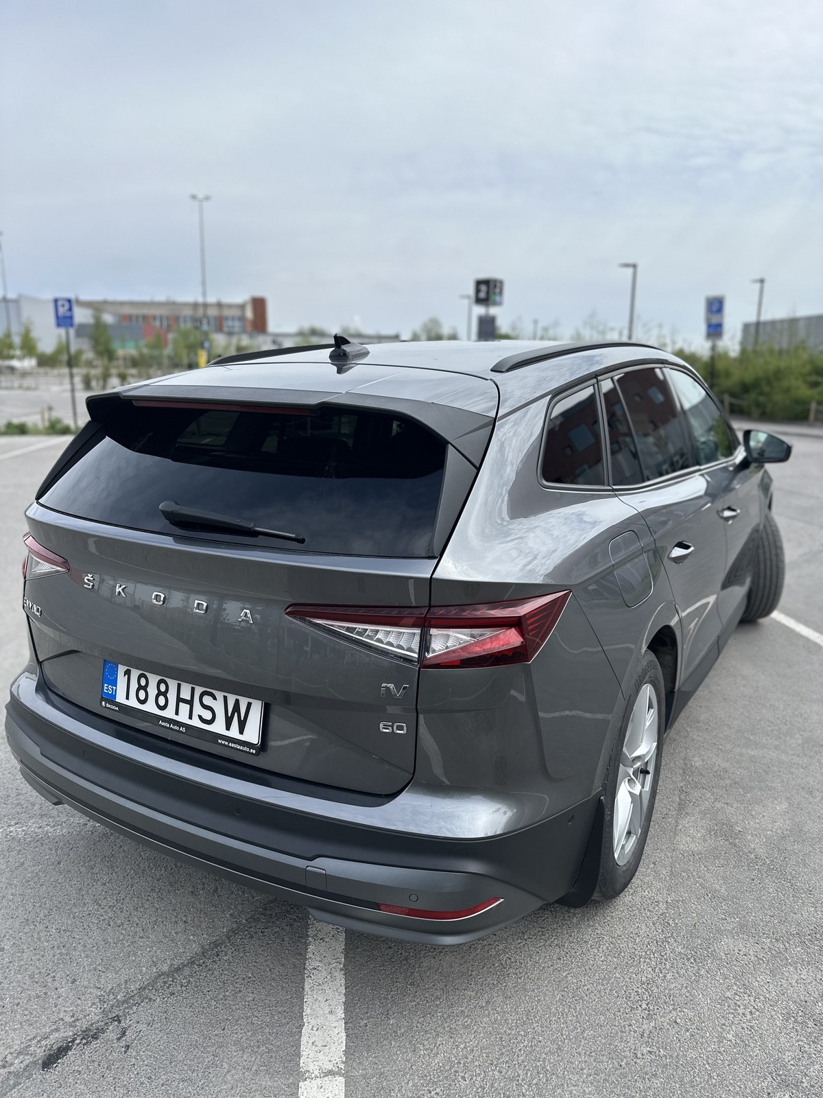 Škoda Enyaq 2023, photo 4/10