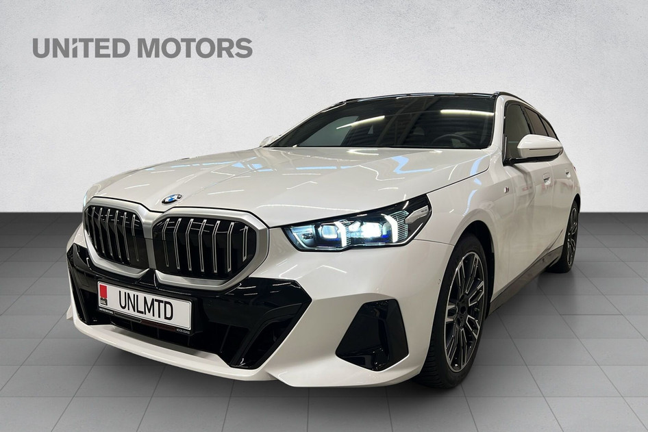 BMW 540, 2024, 3.0, 223 kW, hibrīds (dīzelis/elektrība), automātiskā, pilnpiedziņa