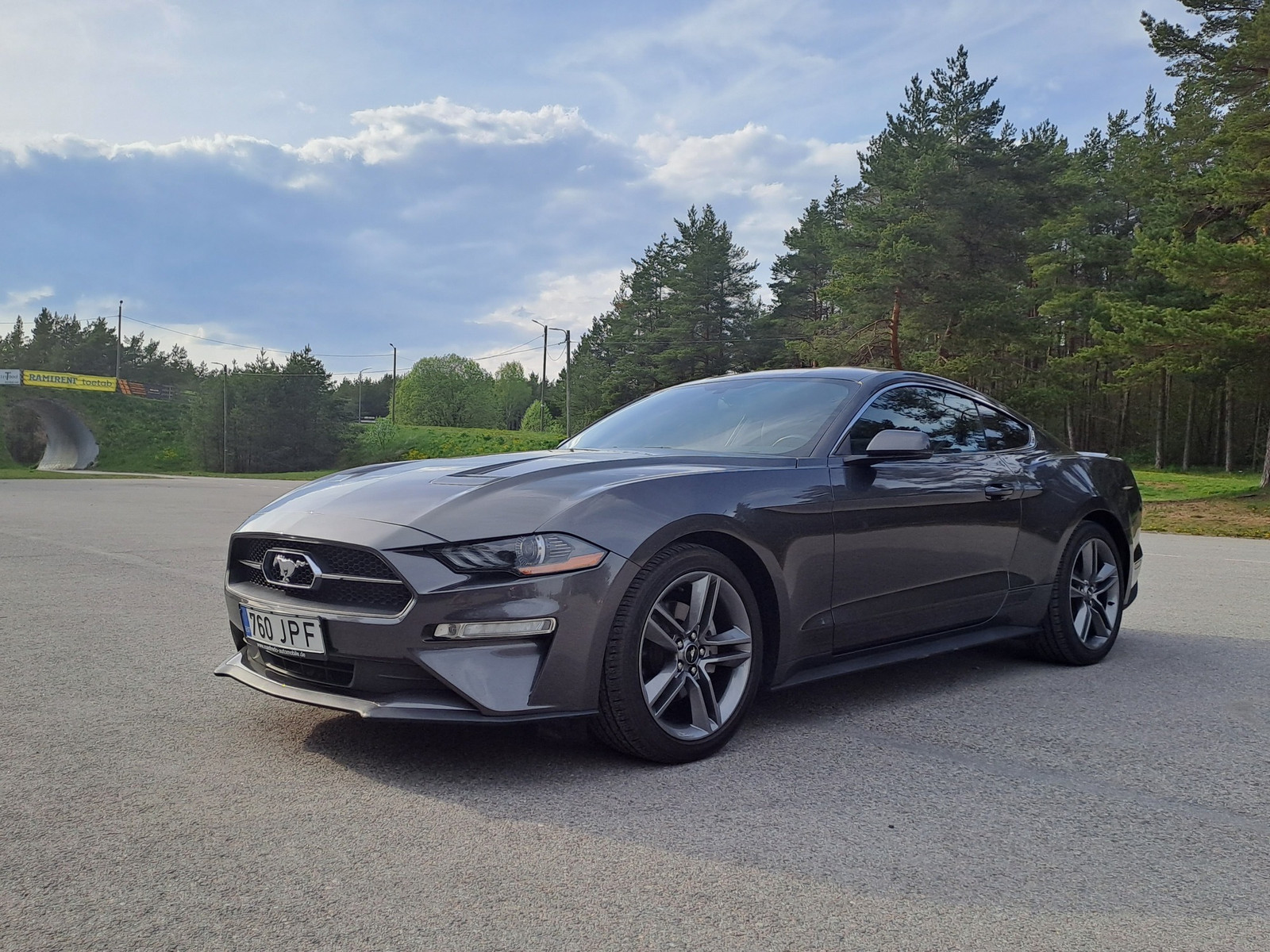 Ford Mustang 2018, kuva 3/17