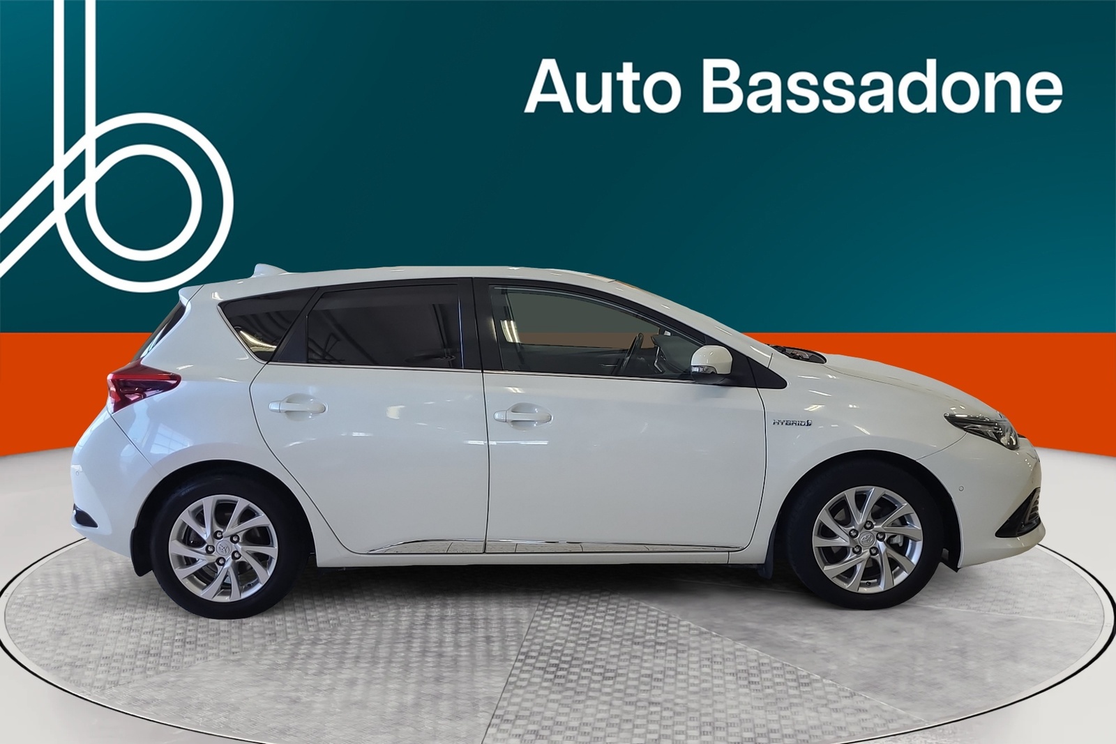 Toyota Auris 2017, photo 6/34