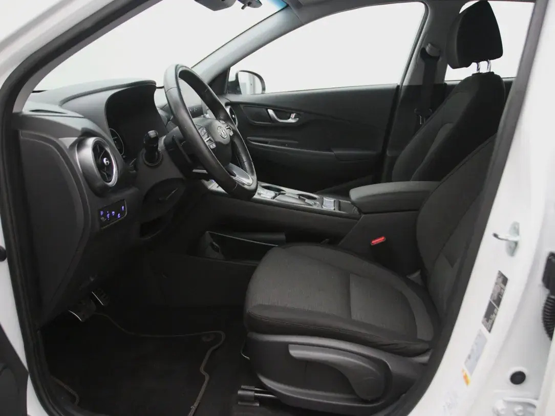 Hyundai Kona Comfort 100kW 2022, kuva 4/10