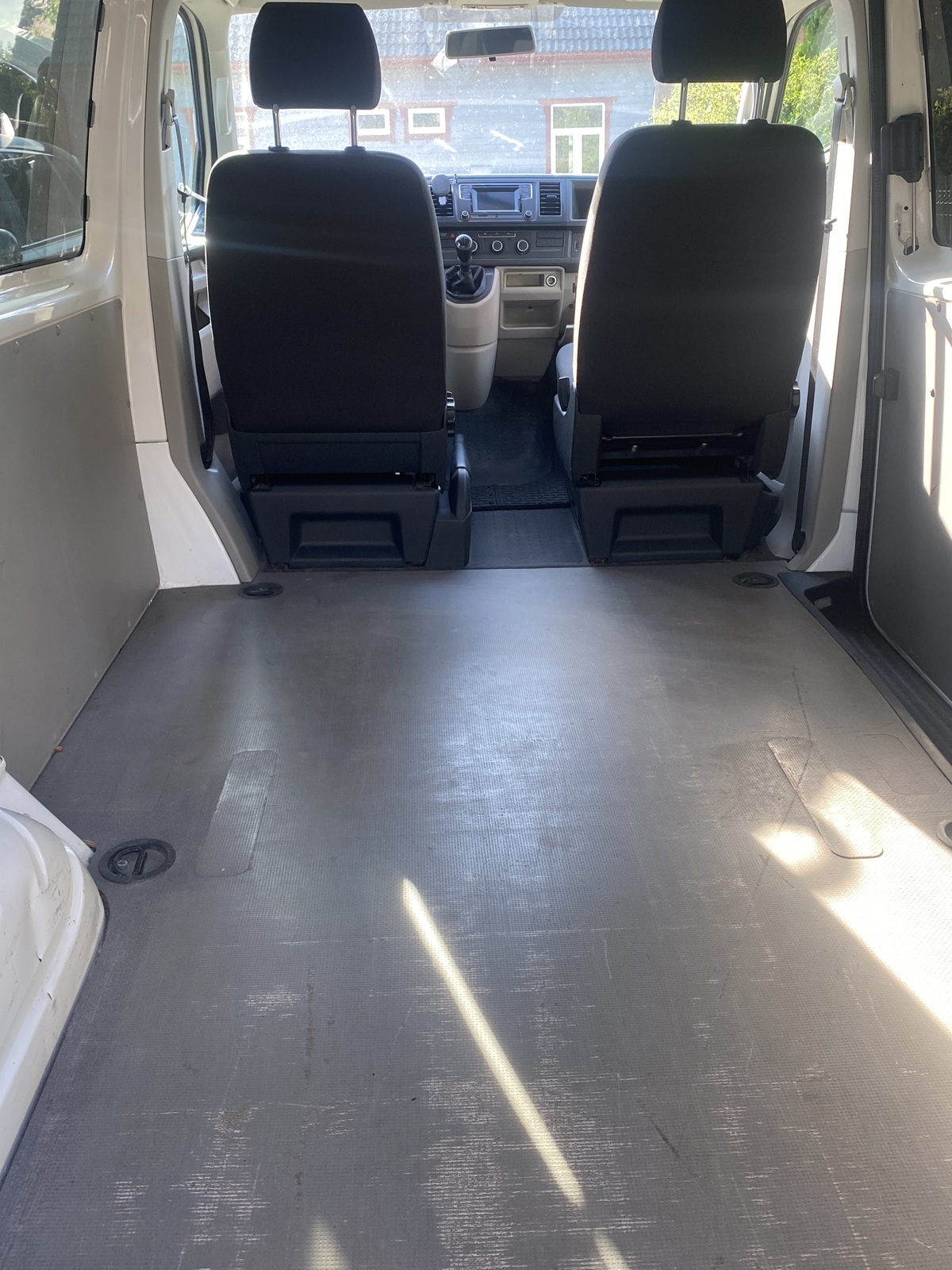 Volkswagen Transporter 2017, kuva 7/13