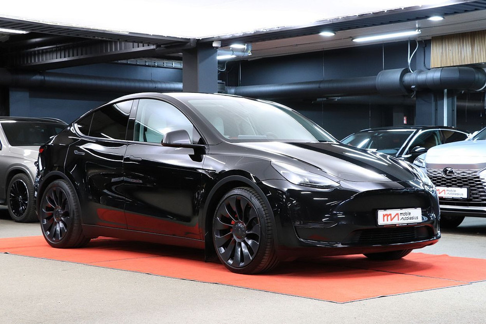 Tesla Model Y, 2023, 393 kW, electric, automatic, four-wheel drive