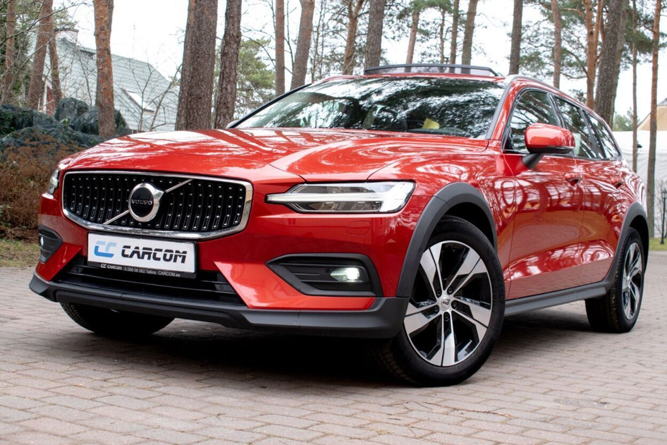 Volvo V60 Cross Country, 2022, 2.0, 145 kW, гибрид (дизель/электричество), автомат, полный привод